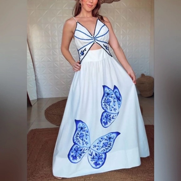 FARM Rio Dresses & Skirts - FARM Rio Embroidered Maxi Dress Butterfly Size S